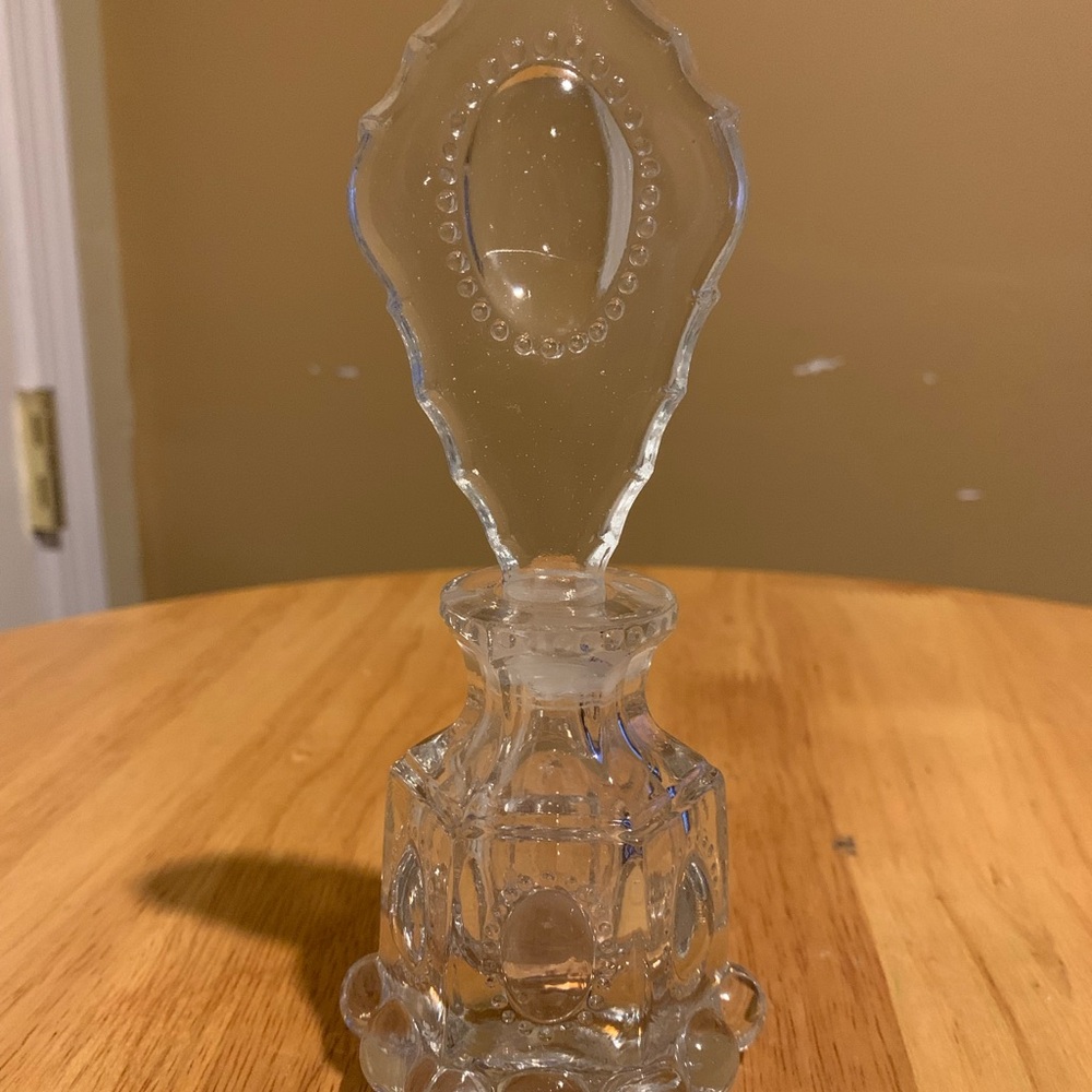 Vintage 1940’s LE Smith Perfume Bottle